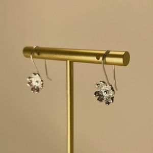 Sterling silver hook flower clover earring dogwood